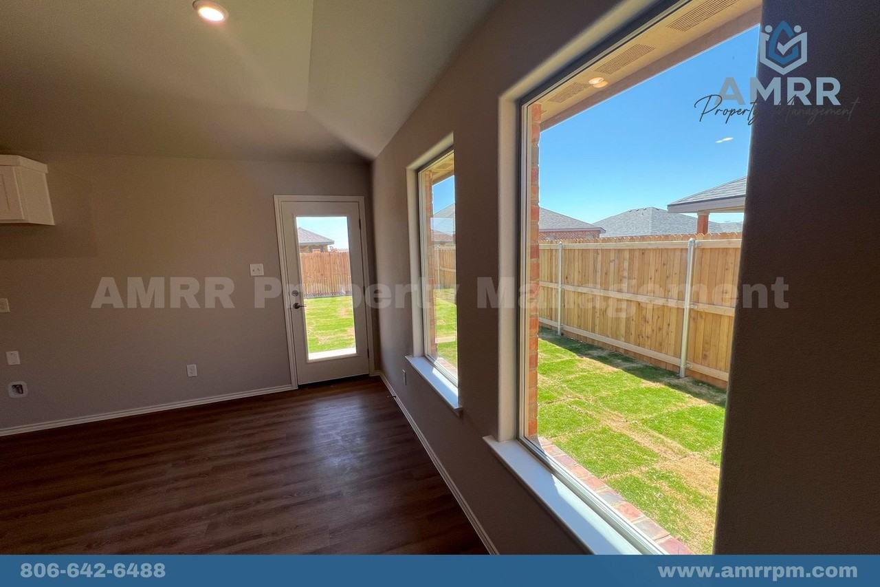 2512 S County Road 1103 - Photo 6 of 38