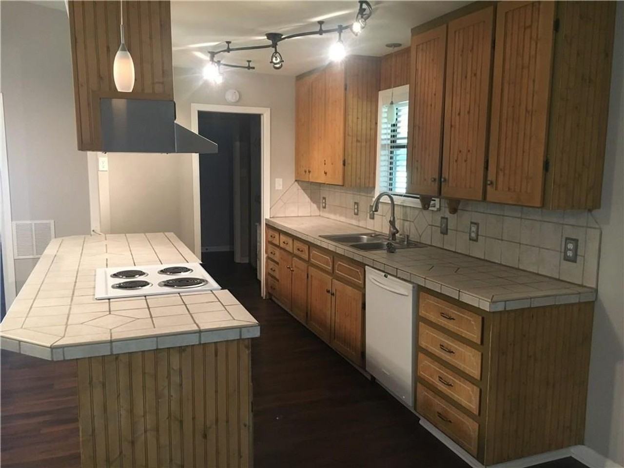 650 County Road 252 - Photo 2 of 12