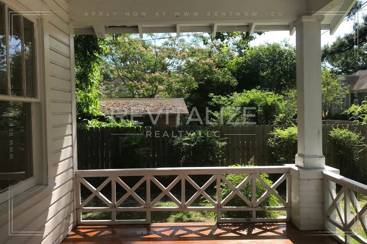 1506 Monroe St - Photo 2 of 10