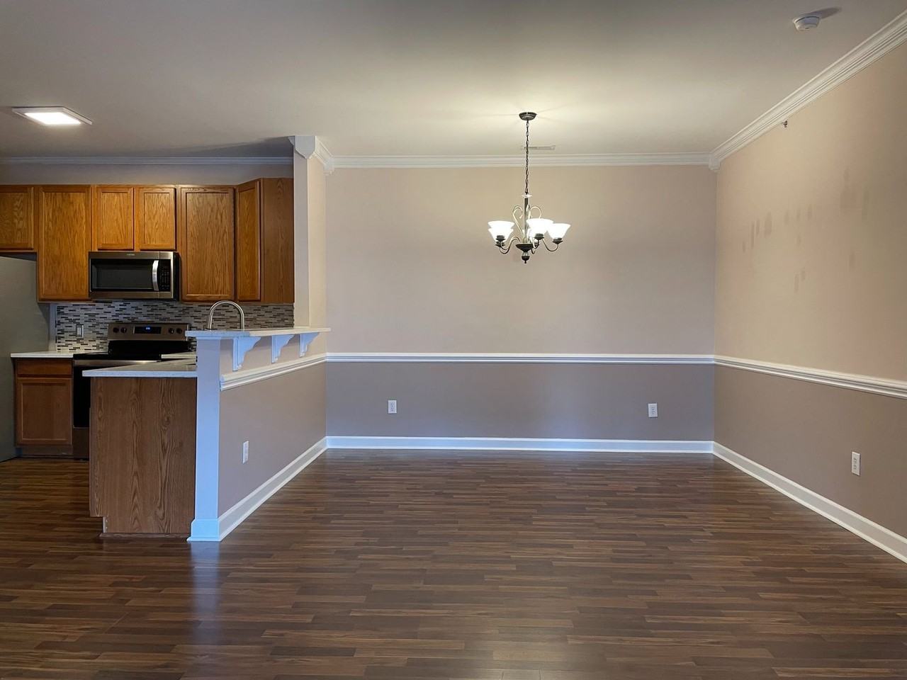 10636 Hill Point Ct - Photo 5 of 17