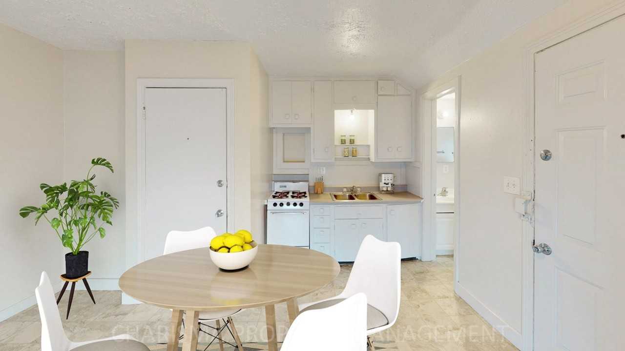 817 W 11th St #4 - Photo 6 of 13