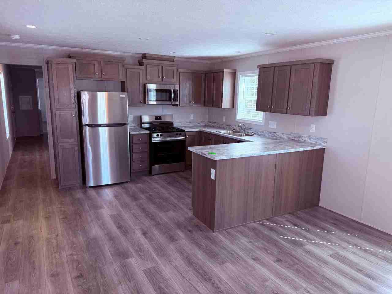 6700 Spruce Dr - Photo 3 of 10