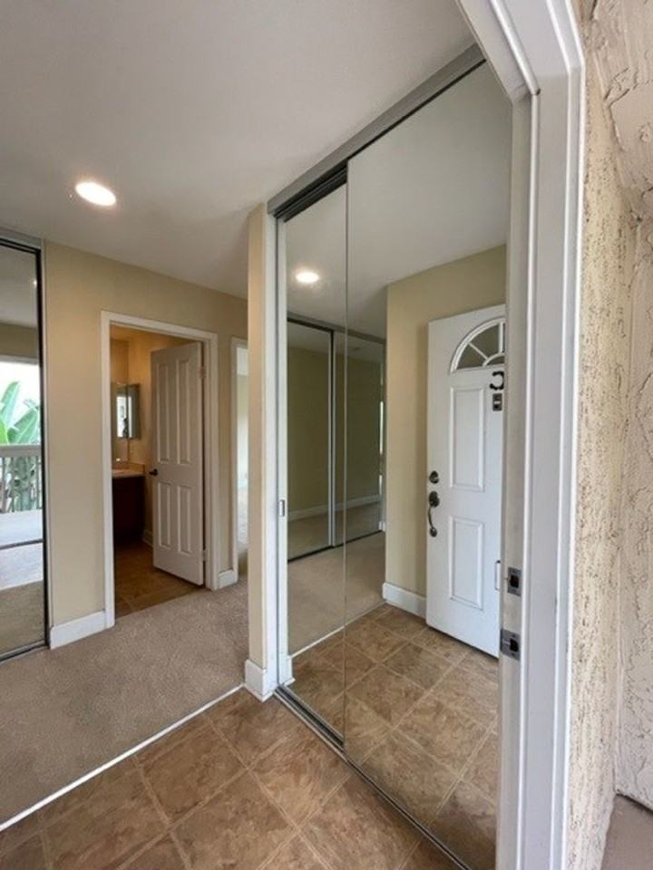 8503 Villa La Jolla Dr #C - Photo 5 of 43