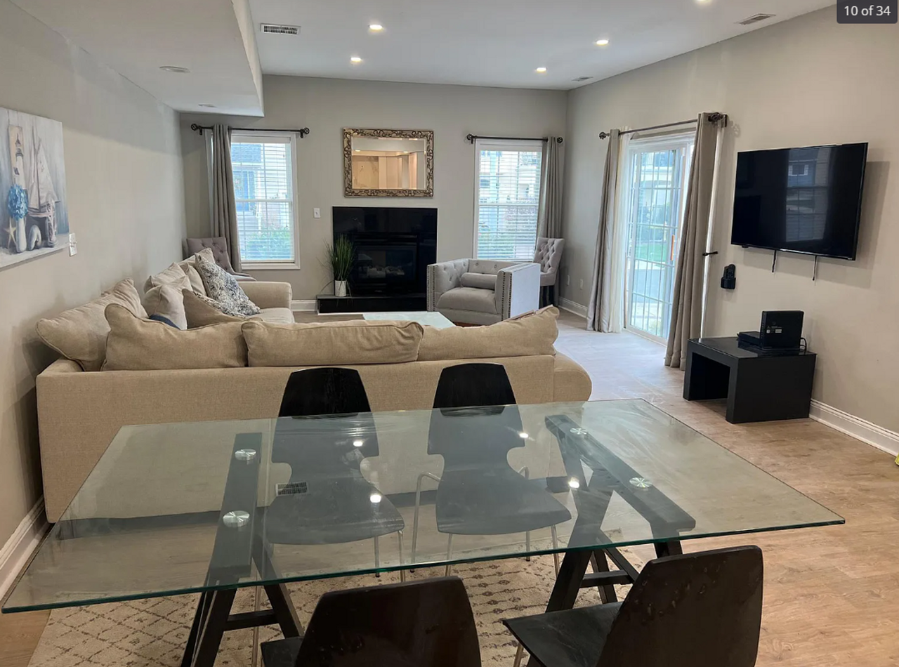 909 N Burghley Ave - Photo 6 of 25