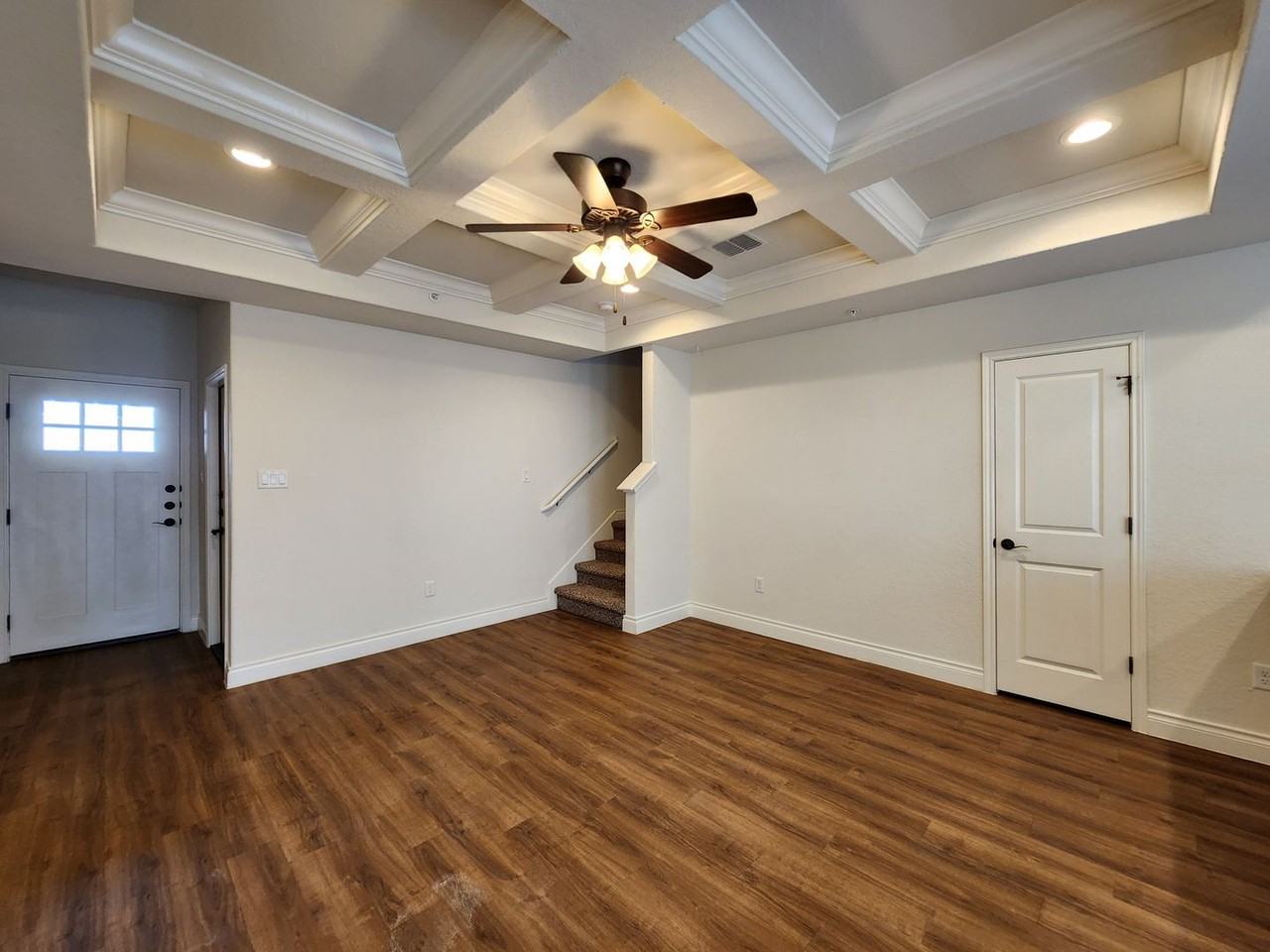 326 Untermaier St - Photo 3 of 23