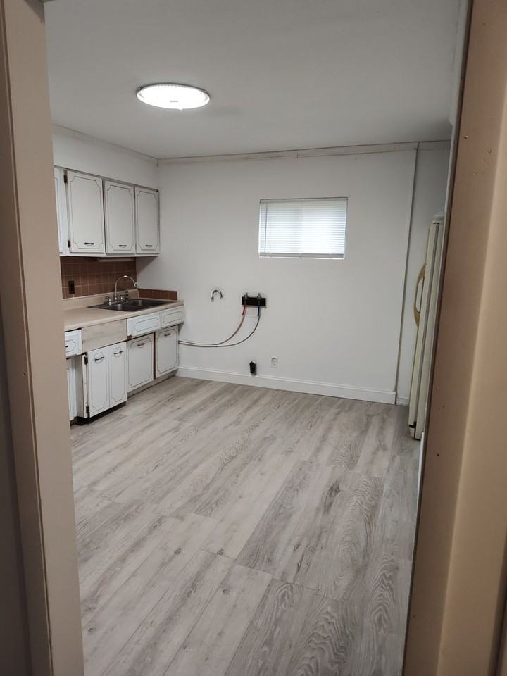 227 Defoe Cir - Photo 3 of 15