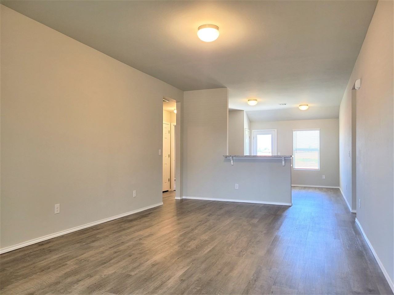 21215 Winding Brook - Photo 3 of 14