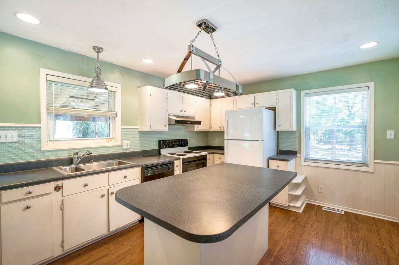 5413 Leesville Rd - Photo 5 of 13