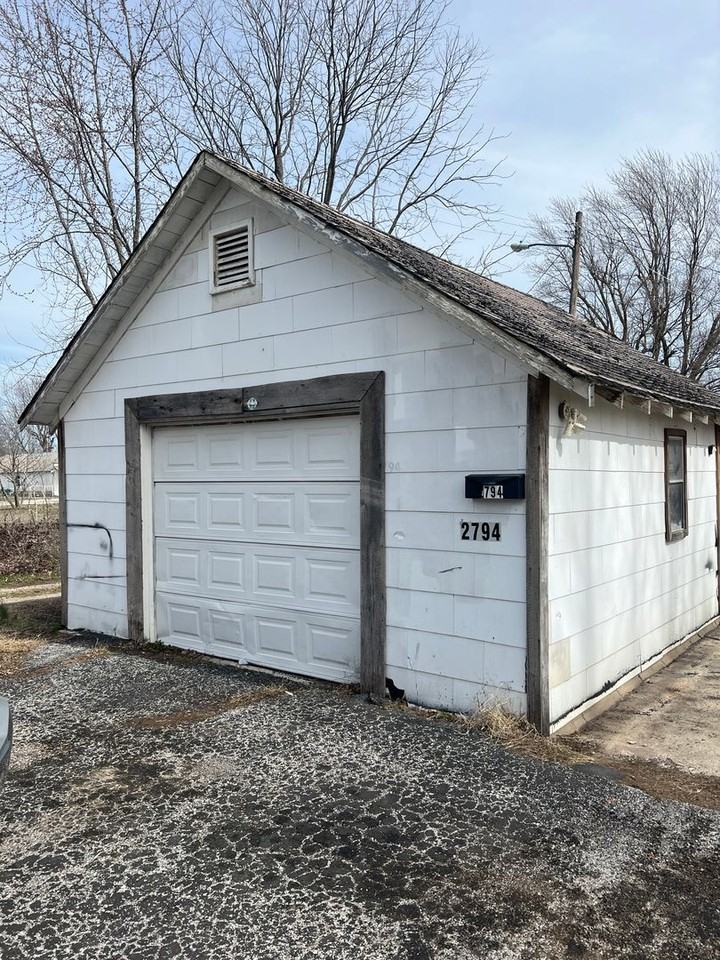 2794 N Atlantic St - Photo 2 of 14