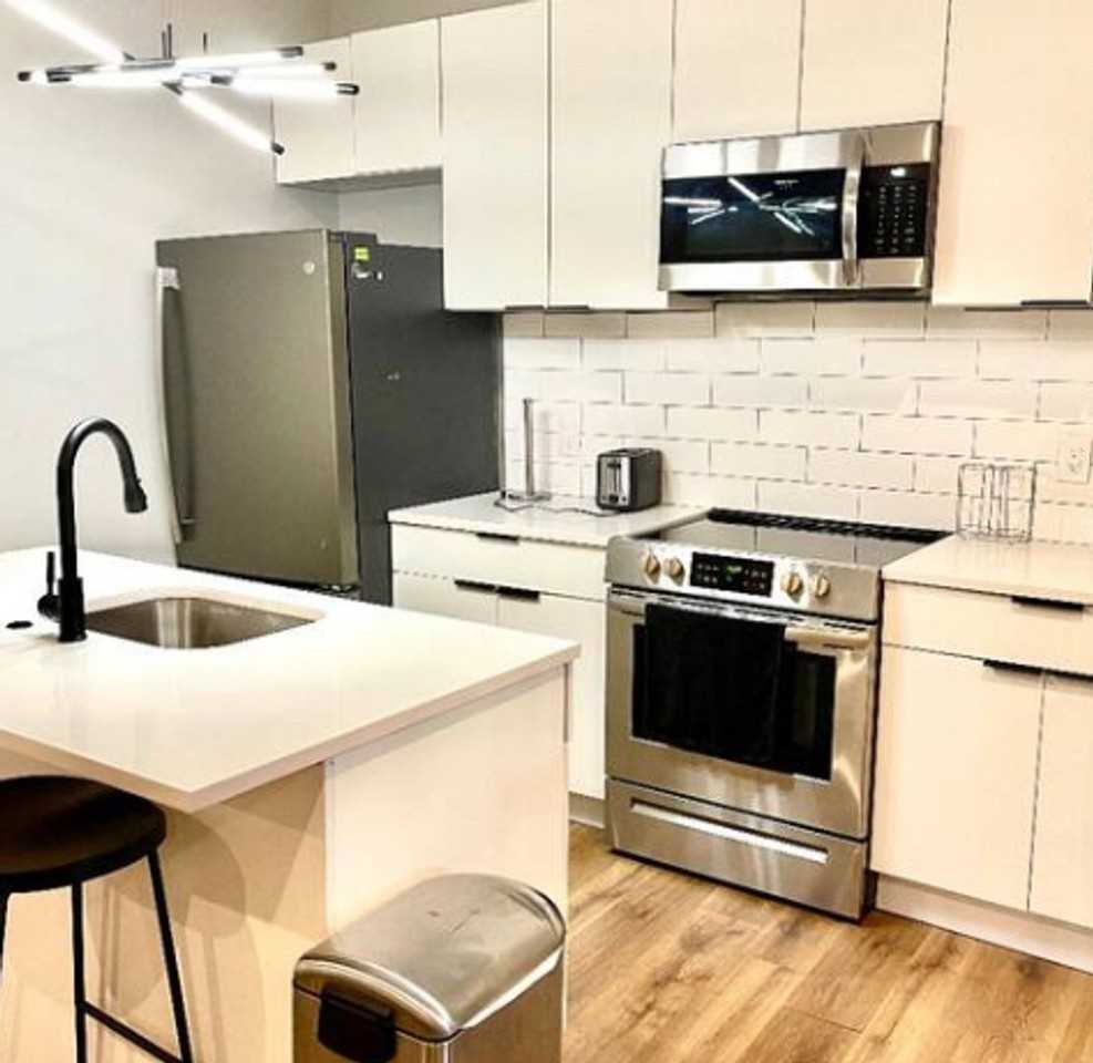 1710 Atlantic Ave - Photo 4 of 13