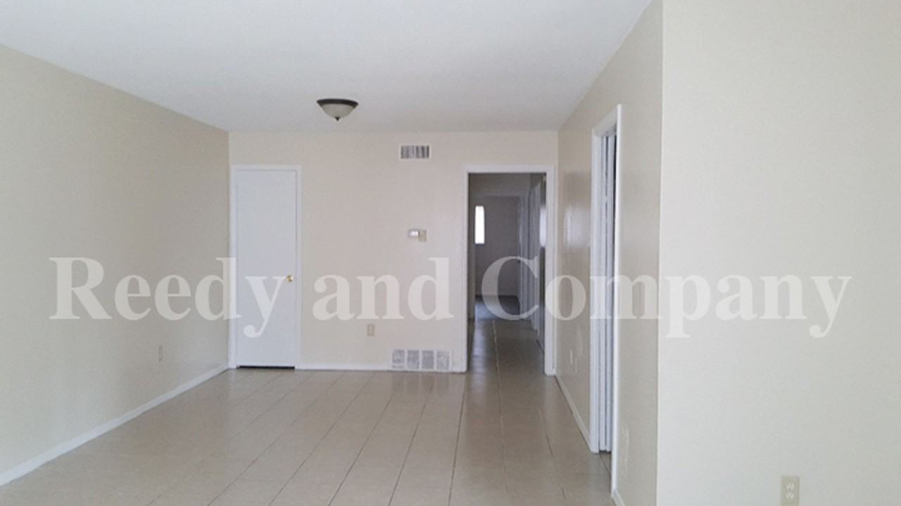 3790 Jasmine Dr - Photo 2 of 15