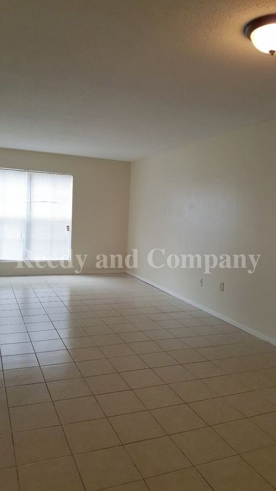 3790 Jasmine Dr - Photo 3 of 15