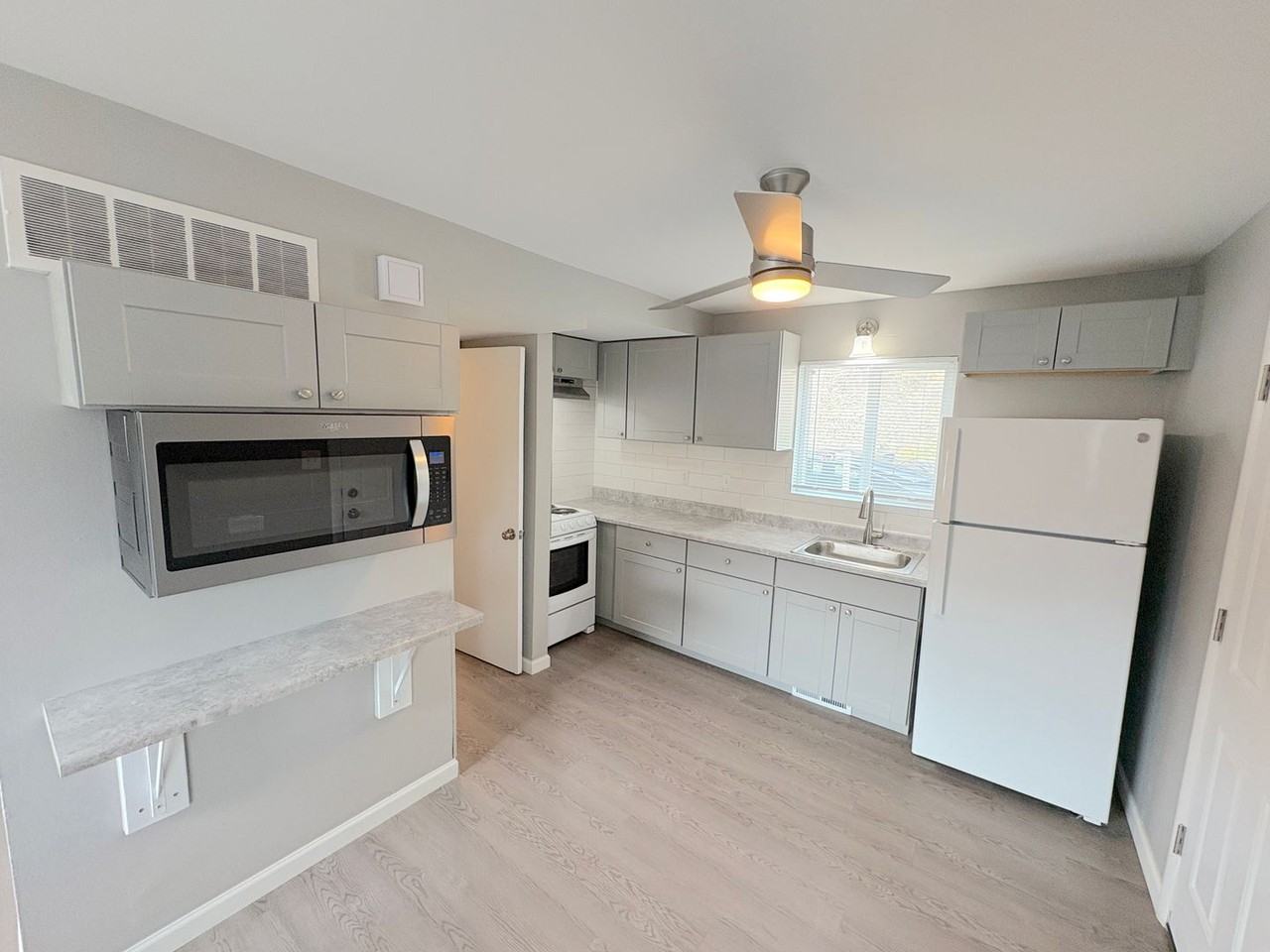 307 Mount Vernon Ave - Photo 3 of 21
