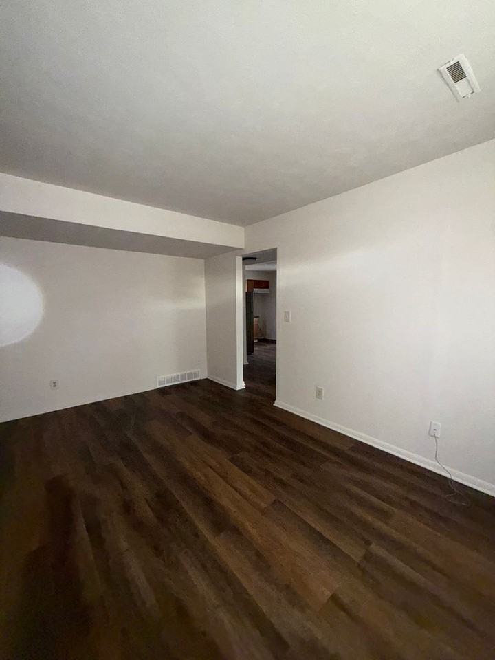 Affordable Apartment Community – Comfortable Living in a Convenient Location - Photo 6 of 18