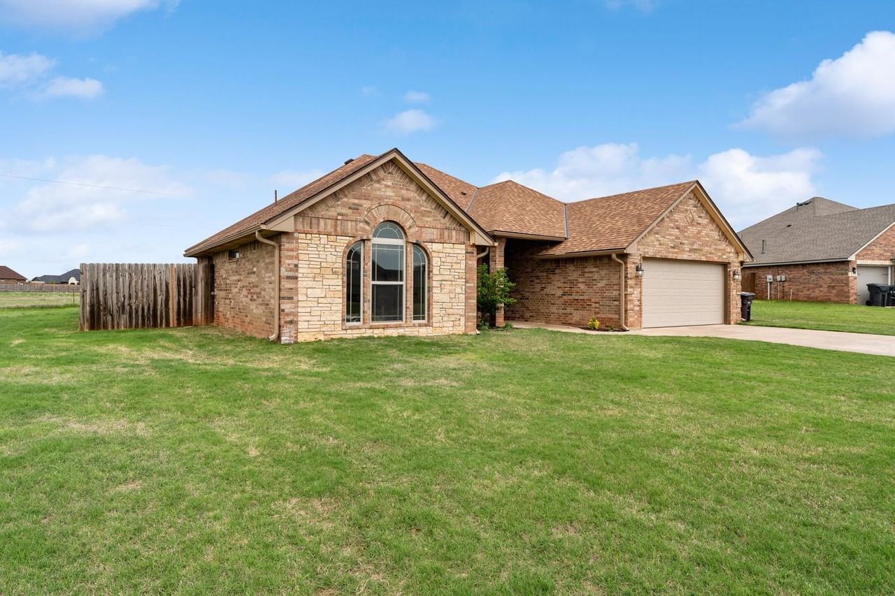 10826 Jeremiah Way - Photo 3 of 44