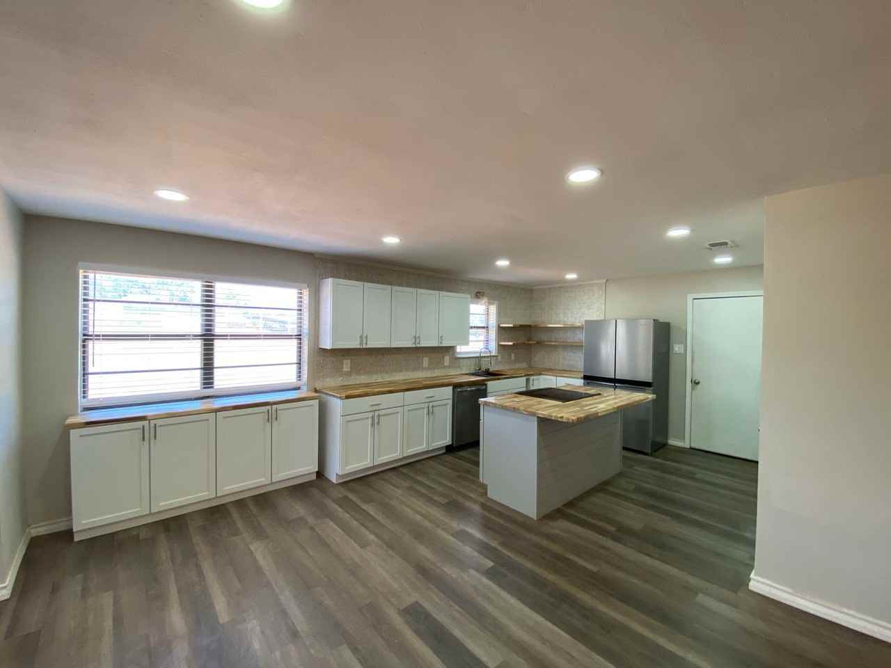 5218 Green Valley Trl - Photo 3 of 17