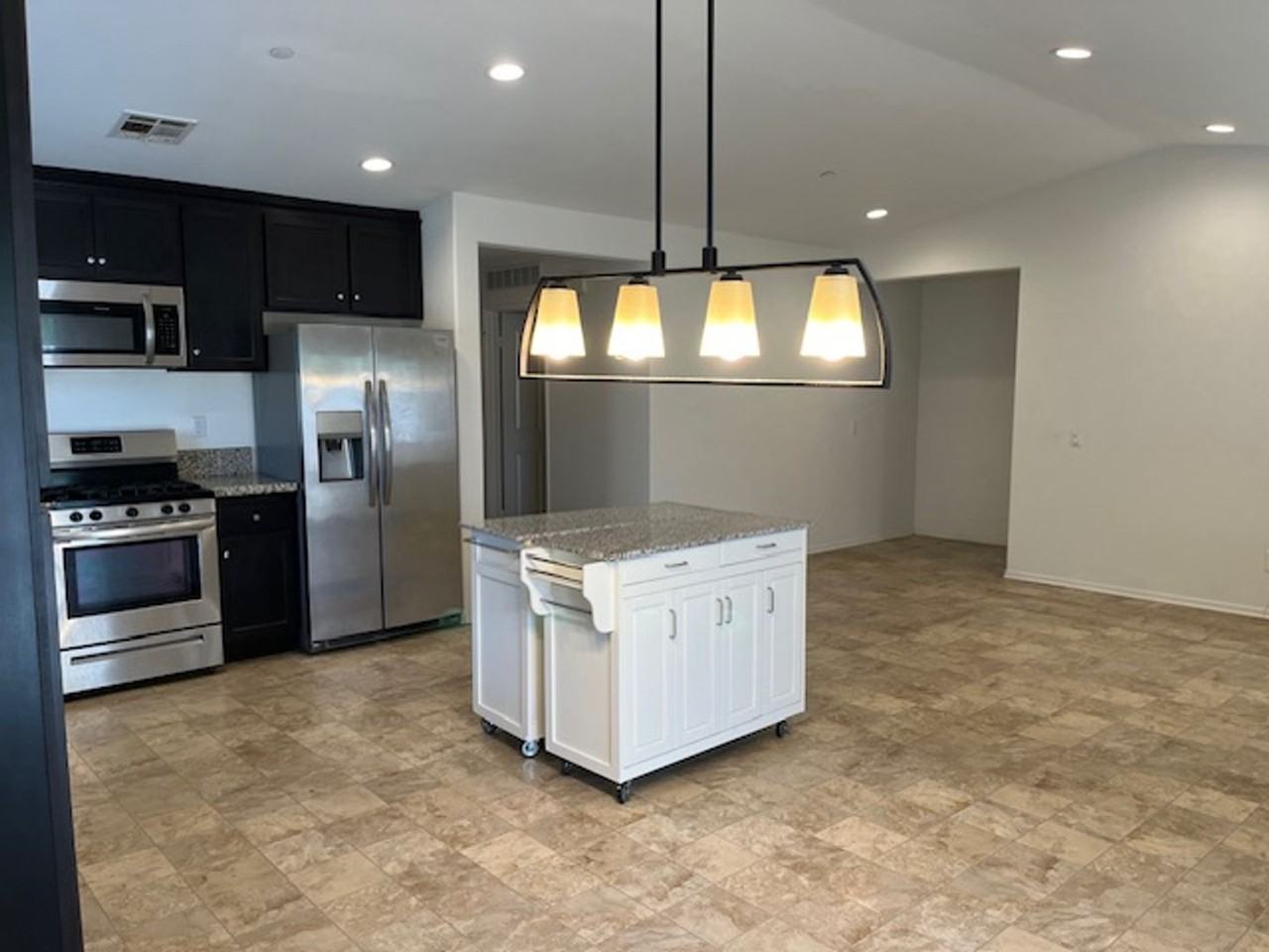 29306 Linden Pl - Photo 3 of 15