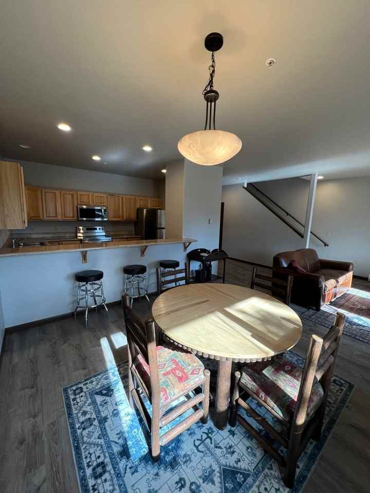 18 Midnight Stone Dr - Photo 2 of 13
