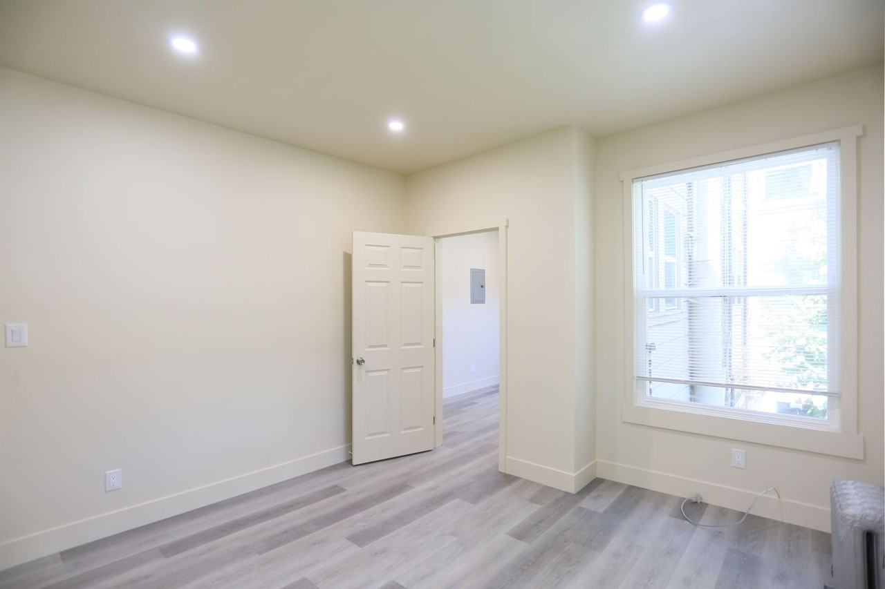 2011 Sacramento St - Photo 2 of 16