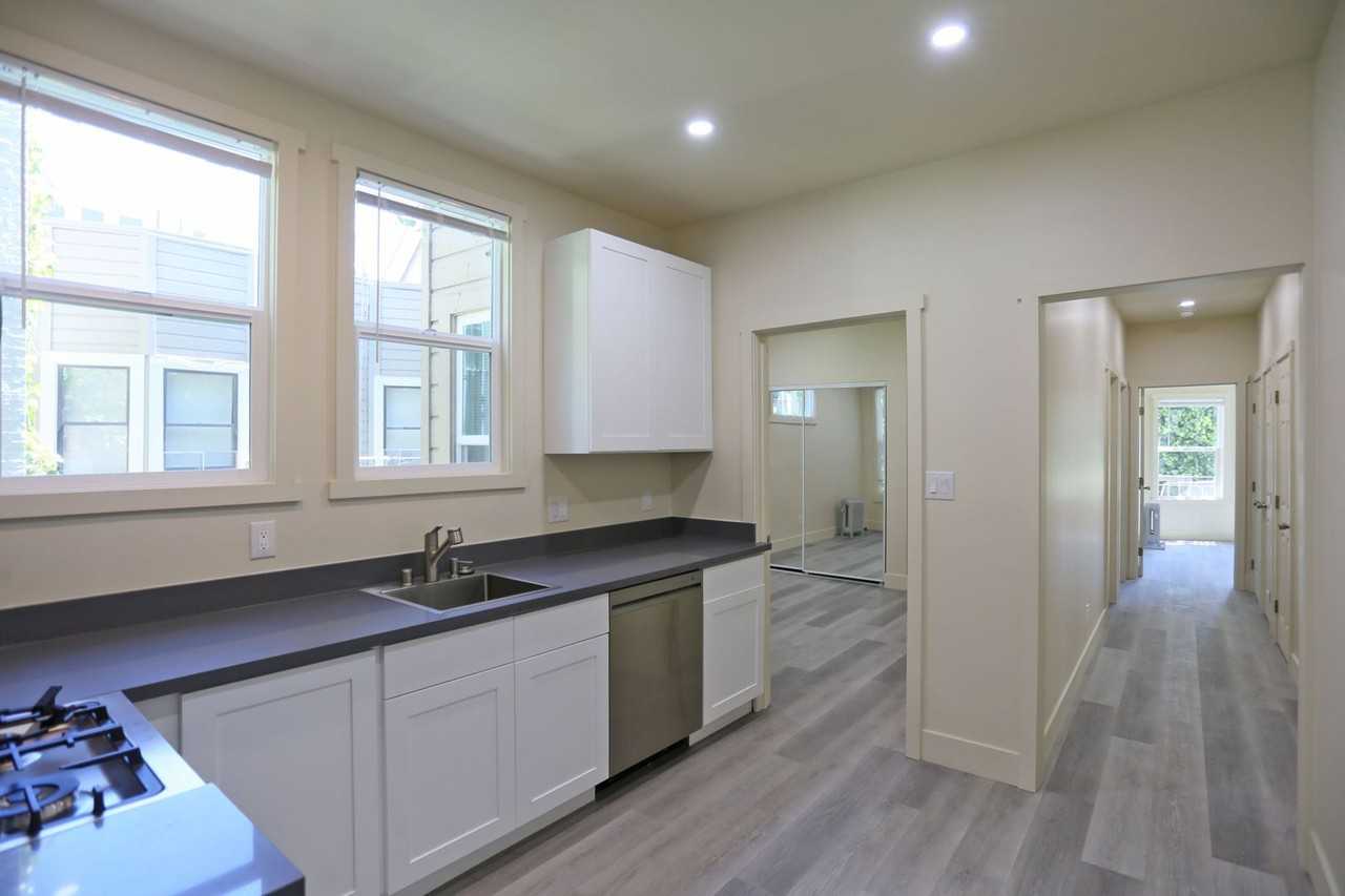 2011 Sacramento St - Photo 5 of 16