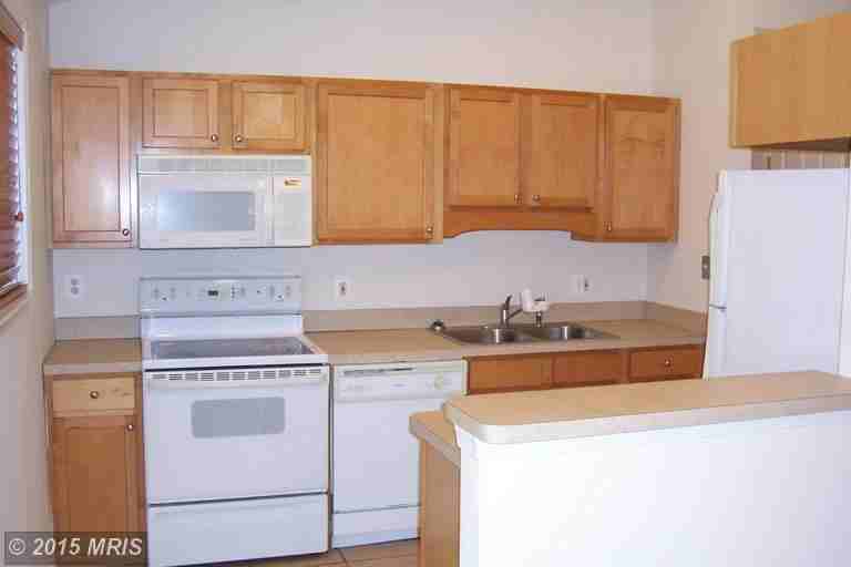 4920 Quade Cir - Photo 3 of 27