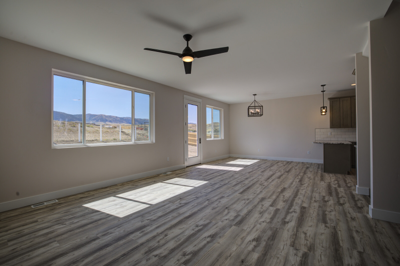 1621 Serenity Ln - Photo 3 of 20