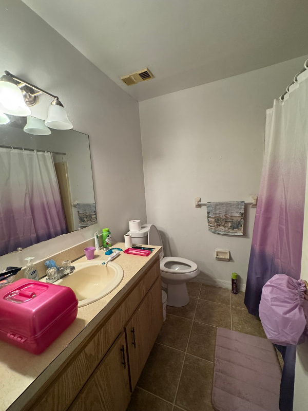 1038 Mollie Ln - Photo 7 of 12