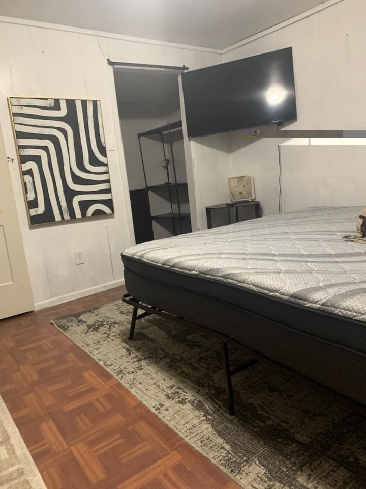 809 E Robert St - Photo 3 of 4