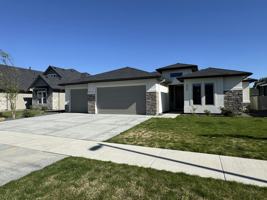 featured image of 868 W Tall Prairie Dr