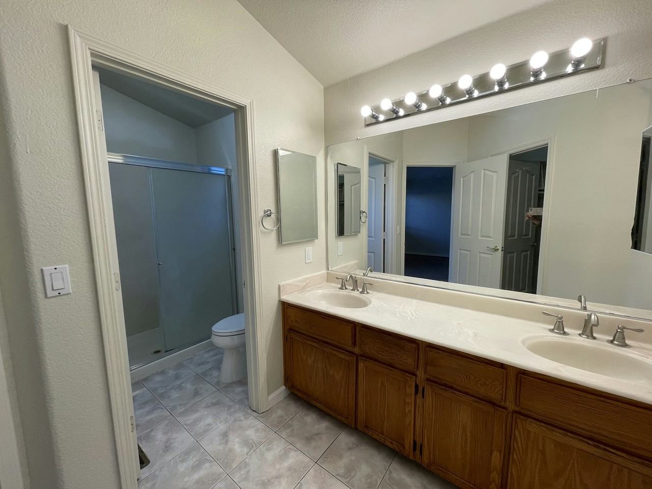 1580 Rehrmann Drive - Photo 7 of 25