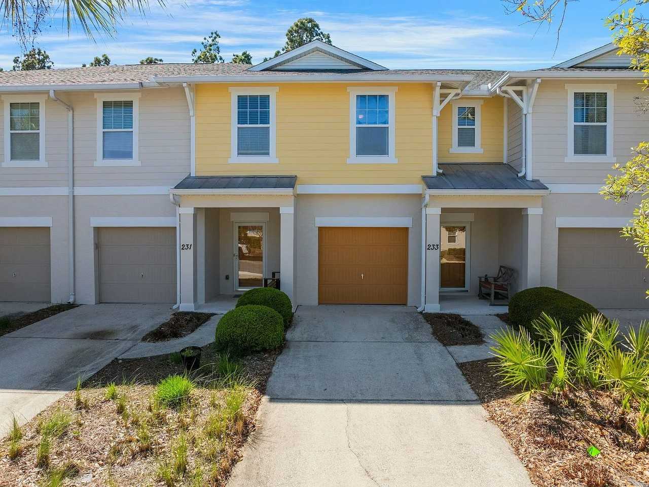 233 Sand Oak Blvd - Photo 2 of 31