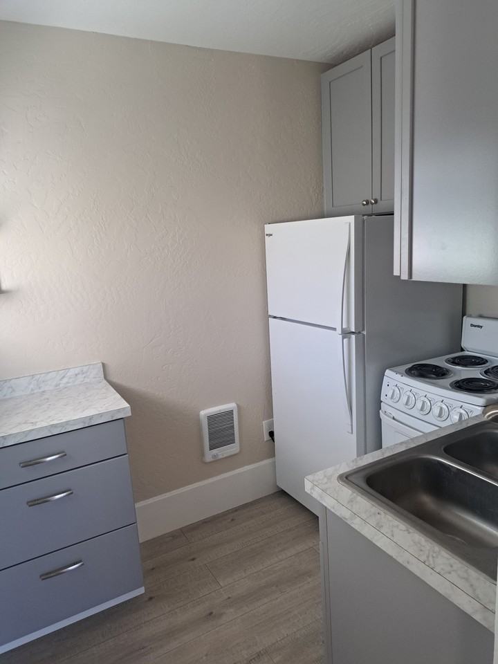 1631 W Pac #2 - Photo 7 of 8