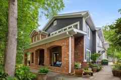 827 Monroe Dr Ne - Photo 1 of 1