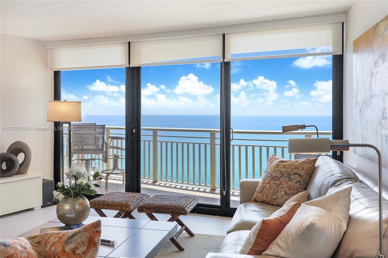 3000 N Ocean Dr #25D - Photo 5 of 26