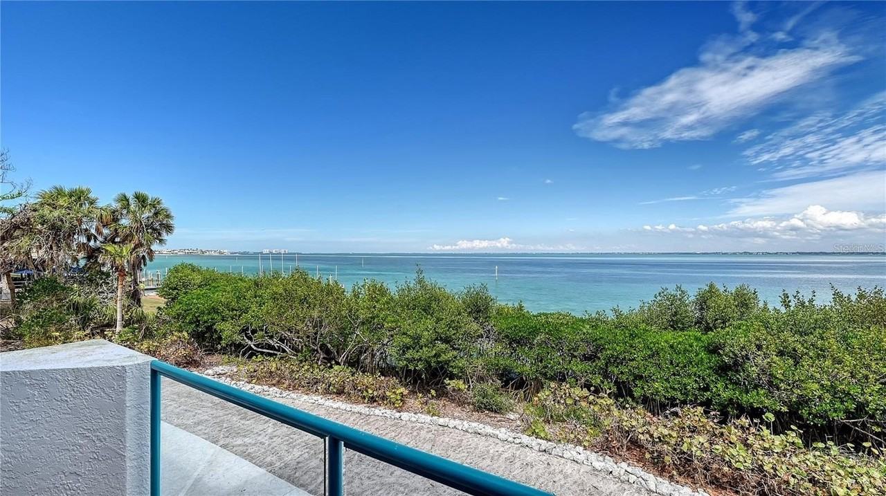 380 Gulf Of Mexico Dr #513 - Photo 4 of 50