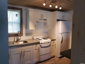 591 Main St #B - Photo 1 of 1