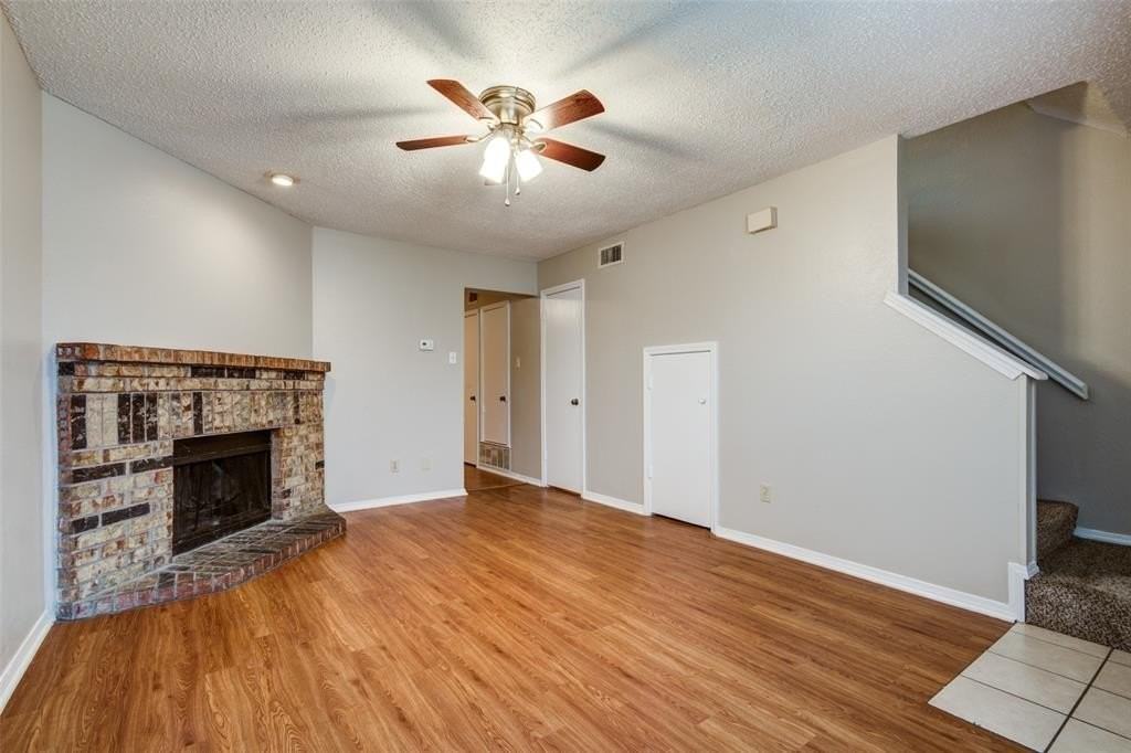 3061 Olympia Dr - Photo 2 of 25