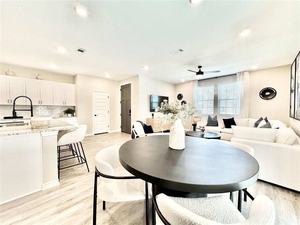 8523 Leyton - Photo 5 of 39