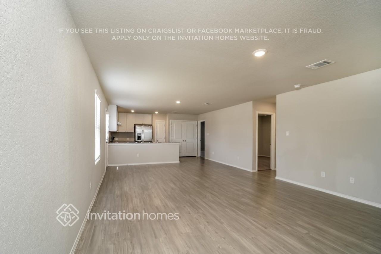 170 Pasadena Pl - Photo 5 of 17