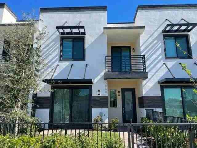 3860 Lambert Avenue - Photo 7 of 7