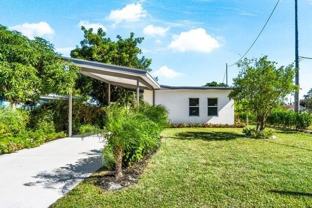 4400 Greenwood Ave - Photo 1 of 1