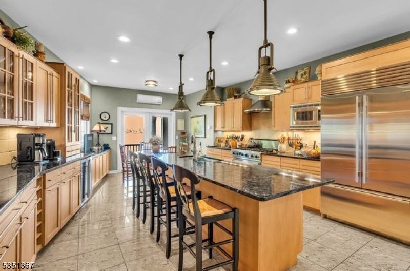 345 Lakeside Blvd - Photo 3 of 45