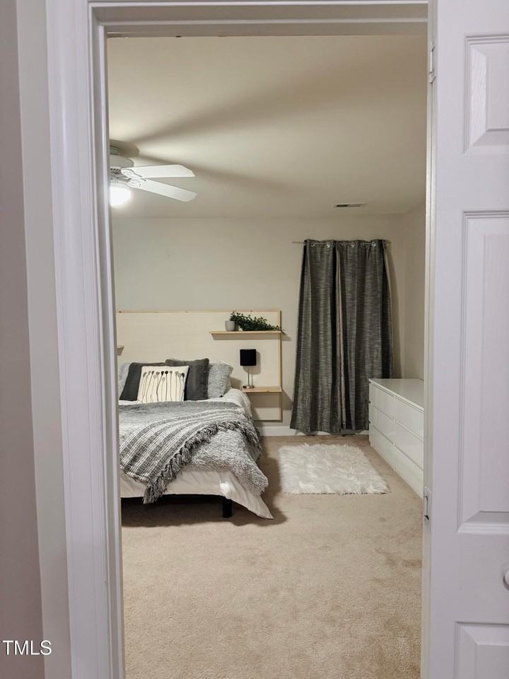 105 Summit Oaks Ln - Photo 3 of 22