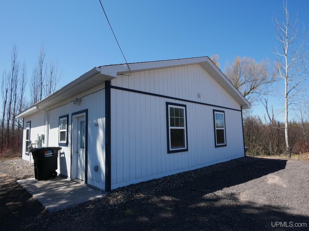 17164 Franklin Loop - Photo 2 of 15