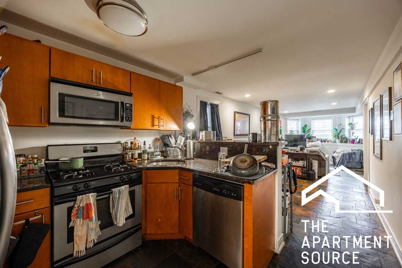 3023 N Oakley Ave #GDN - Photo 5 of 15