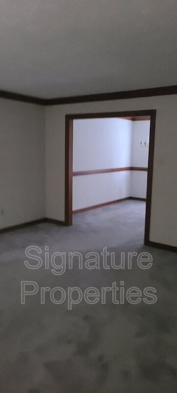 4411 Darbytown Rd - Photo 7 of 13