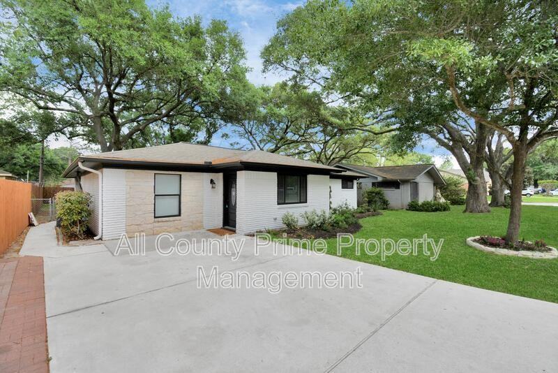 1906 Airline Dr - Photo 2 of 25