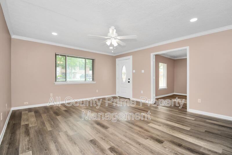 1906 Airline Dr - Photo 4 of 25