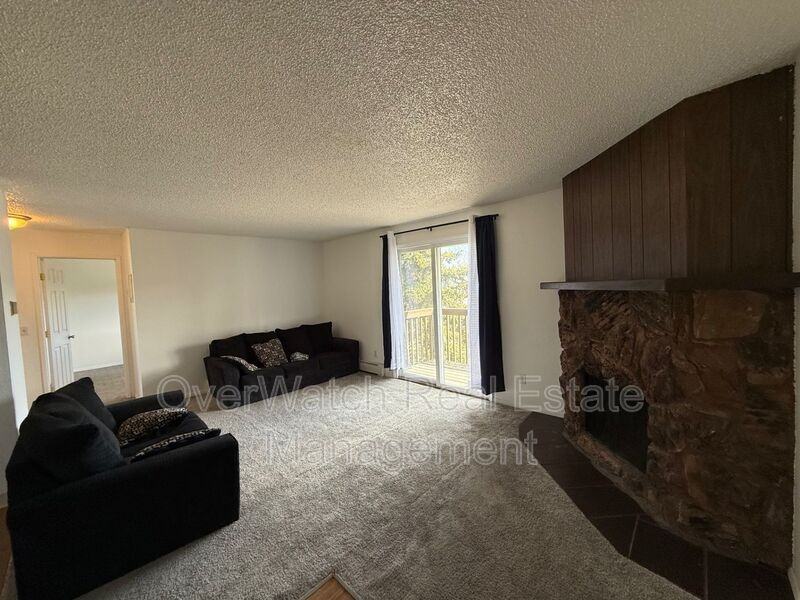 4200 Florina St #6 - Photo 3 of 9