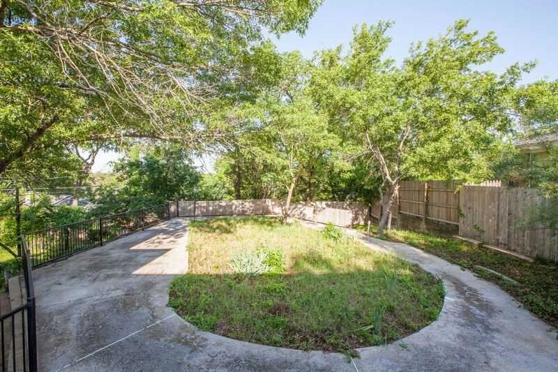 3503 Loganwood Dr - Photo 2 of 37